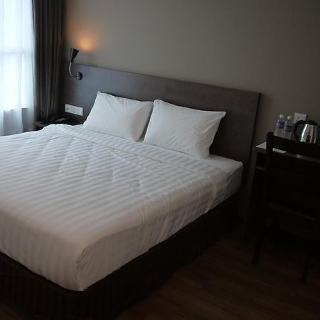 KL Hotel Labuan Eksteriør bilde