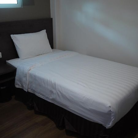 KL Hotel Labuan Eksteriør bilde